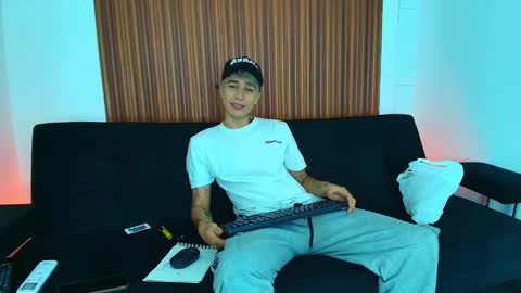 zack online show from February 25, 2025, 8:09 pm