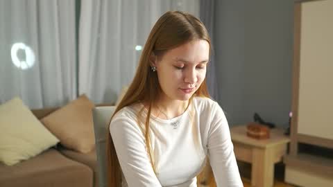 Marina online show from October 15, 2025, 1:33 pm