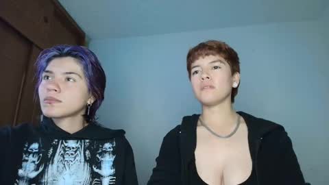 Snapshot of zafira_raven chatting on November 8, 2025, 10:19 pm zafira_raven online show from November 8, 2025, 10:19 pm