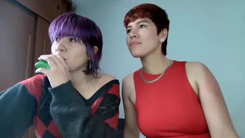 Snapshot of zafira_raven chatting on December 15, 2025, 4:55 pm zafira_raven online show from December 15, 2025, 4:55 pm