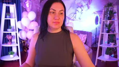 Zafiramoonn online show from February 20, 2026, 2:28 pm