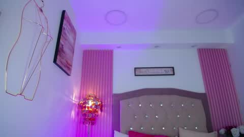 Zafiro online show from March 1, 2026, 1:29 am