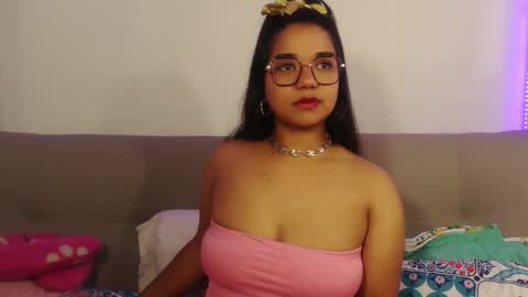 zafiro_evans online show from October 28, 2025, 5:37 pm