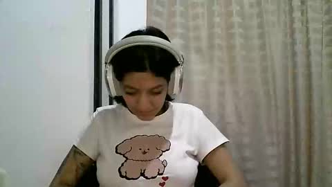 Snapshot of zafiro_rubi chatting on April 30, 2026, 2:56 pm Zafiro online show from April 30, 2026, 2:56 pm