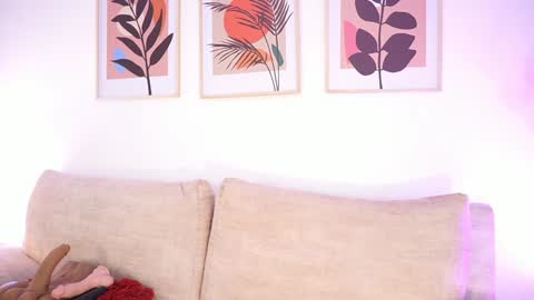 Zara Williams online show from January 4, 2025, 5:37 pm