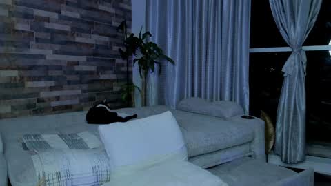 INSTAGRAM yormanfit7 online show from December 11, 2024, 1:37 am