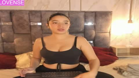 Zaira Bonny online show from May 7, 2026, 11:37 am