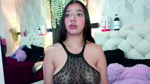 Snapshot of zaira_bonny chatting on June 18, 2026, 3:05 pm Zaira Bonny online show from June 18, 2026, 3:05 pm