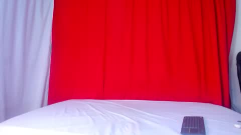 Zaira online show from November 3, 2025, 8:10 pm