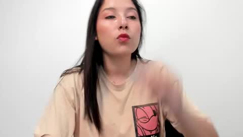 zammii69 online show from November 1, 2025, 8:11 pm