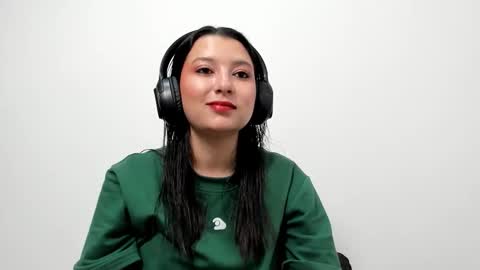 zammii69 online show from December 4, 2025, 9:12 pm