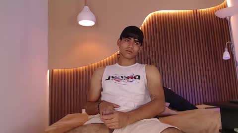 Zander online show from February 12, 2025, 1:37 pm