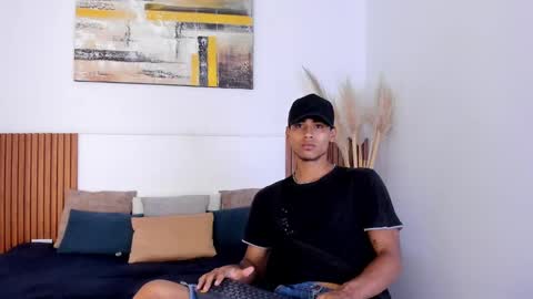 Zander online show from October 2, 2025, 1:07 pm