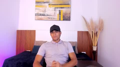 Zander online show from October 9, 2025, 1:09 pm