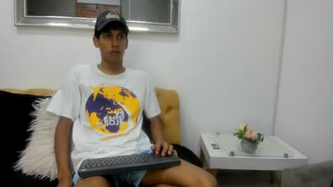 Snapshot of zane_belville chatting on June 5, 2026, 11:27 am Zane Belville online show from June 5, 2026, 11:27 am