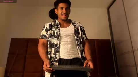 Zane Lux online show from February 23, 2025, 5:29 pm