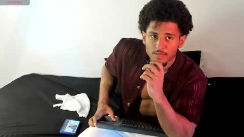 Zane Lux online show from September 24, 2025, 12:52 pm