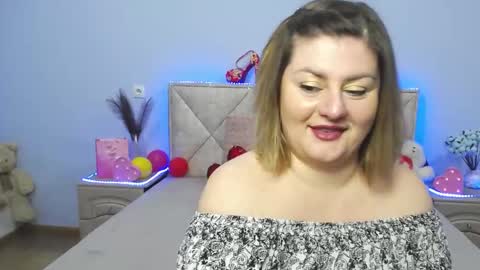 zannadreil online show from January 28, 2025, 7:00 pm