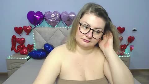 zannadreil online show from February 23, 2025, 7:07 pm