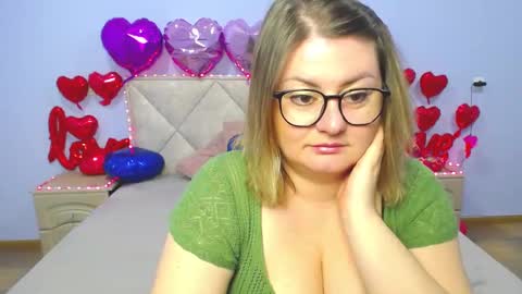 zannadreil online show from February 24, 2025, 7:09 pm