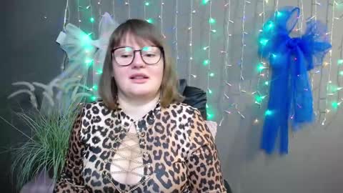 zannadreil online show from November 7, 2025, 7:14 pm