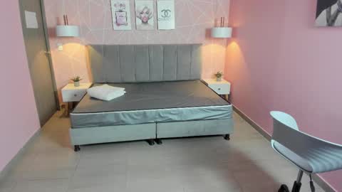 Zara Sweet  online show from February 12, 2025, 1:48 pm