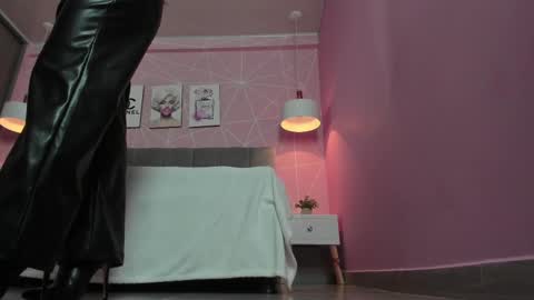 Zara Sweet  online show from February 28, 2025, 3:37 pm