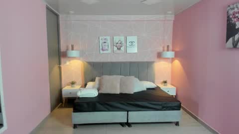 Zara Sweet  online show from October 6, 2025, 12:46 pm