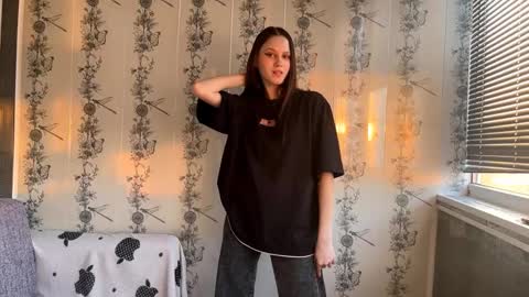 ZARA 18yo online show from February 28, 2025, 1:47 pm