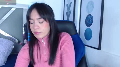 zaradames_ online show from February 16, 2025, 6:21 am