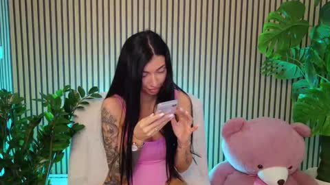 Zara online show from December 5, 2025, 8:12 am