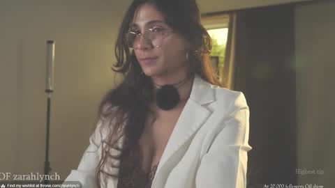 Miss Lynch   Next show  2911 online show from November 4, 2025, 10:09 pm