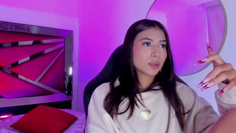 Zara Lim  online show from December 20, 2024, 3:21 pm