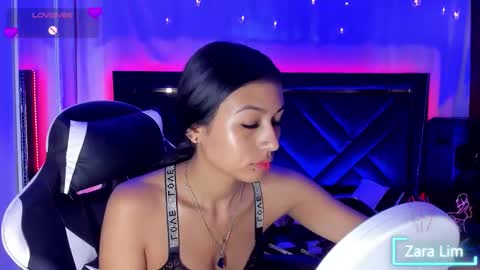 Zara Lim  online show from December 5, 2025, 7:32 pm