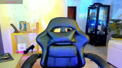 Snapshot of zarath_tf chatting on June 6, 2026, 3:33 am Zarath online show from June 6, 2026, 3:33 am