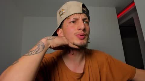 Zarcoo online show from April 6, 2026, 3:48 am