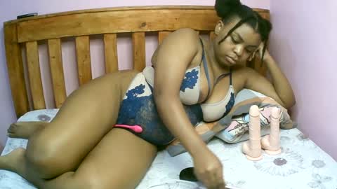Snapshot of zariamonet chatting on June 28, 2026, 11:00 pm zariamonet online show from June 28, 2026, 11:00 pm