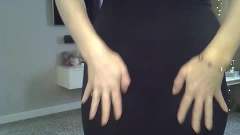 Zarina Swift online show from March 7, 2026, 6:21 am