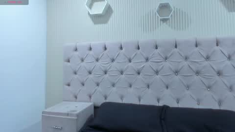 Zarina Waynne online show from June 28, 2026, 2:45 pm