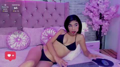 zaryjonnes online show from September 25, 2025, 9:18 pm