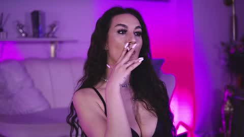 Mira online show from April 19, 2026, 3:17 am