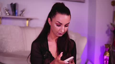 Mira online show from June 9, 2026, 3:07 am