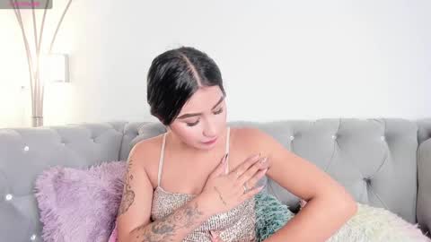  Zayda  online show from December 31, 2024, 6:02 pm