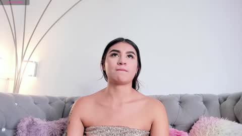  Zayda  online show from December 31, 2024, 9:06 pm