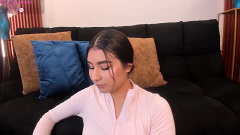  Zayda  online show from October 17, 2025, 8:11 pm