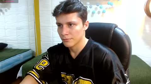Snapshot of zayn_clausen chatting on May 13, 2026, 6:38 pm zayn_clausen online show from May 13, 2026, 6:38 pm