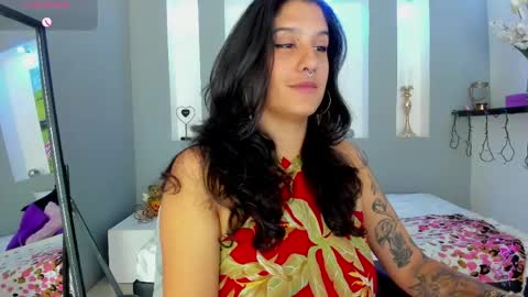 Karolyne online show from April 25, 2026, 3:09 pm