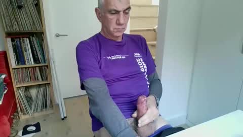 zeep16 online show from November 23, 2025, 8:58 am