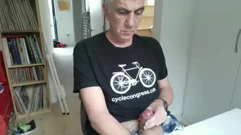 zeep16 online show from December 5, 2025, 11:08 am