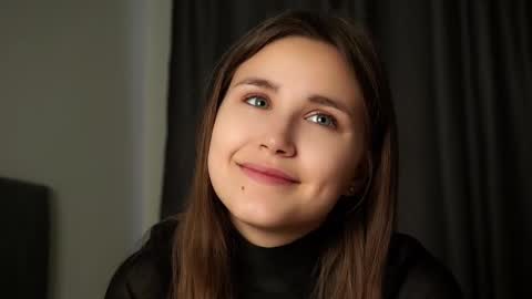 Emilia online show from September 22, 2025, 12:34 am